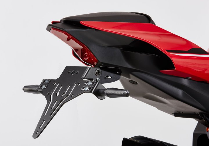 PROTECH Kennzeichenhalter fÃ¼r YZF-R1 RN32 für YZF-R1 RN32