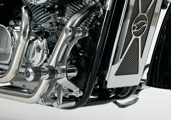 FALCON Round Style FuÃŸrastenanlage fÃ¼r VT750 Shadow RC50 für VT750 Shadow RC50