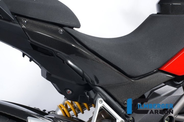 Ilmberger Carbon Seitendeckel unterm Sitz rechts, Carbon für Multistrada 1200 A2