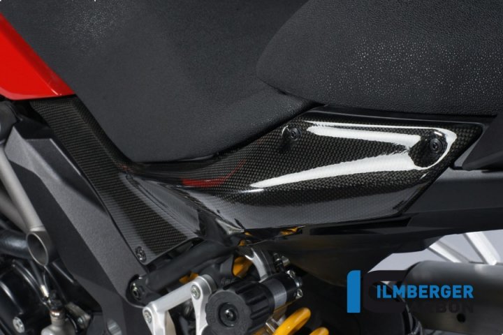 Ilmberger Carbon Seitendeckel unterm Sitz links, Carbon für Multistrada 1200 A2