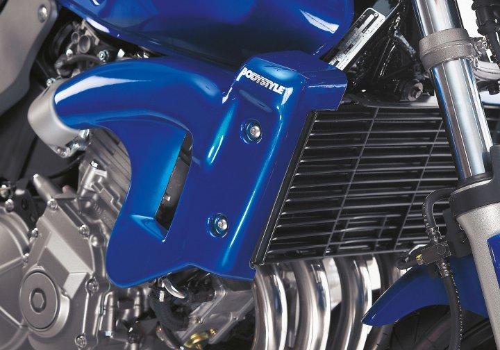BODYSTYLE KÃ¼hlerseitenverkleidung fÃ¼r CB900 Hornet SC48 für CB900 Hornet SC48