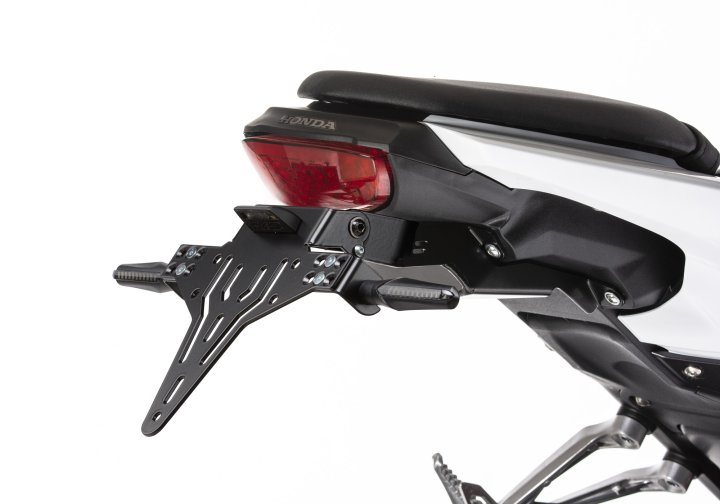 PROTECH Kennzeichenhalterset inkl. Reflektor und Kennzeichenbeleuchtung fÃ¼r CB125R JC79 für CB12