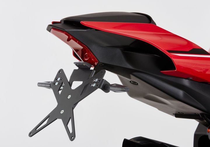 PROTECH Kennzeichenhalterset inkl. Reflektor und Kennzeichenbeleuchtung fÃ¼r YZF-R1 RN32 für YZF-