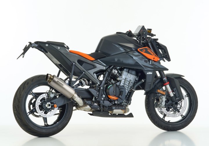 SHARK SRC 4 fÃ¼r 990 Duke KTM R2 DK für 990 Duke KTM R2 DK