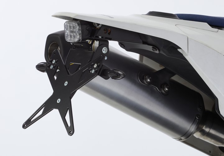 PROTECH Kennzeichenhalterset inkl. Reflektor und Kennzeichenbeleuchtung fÃ¼r 701 Supermoto Husqvarna