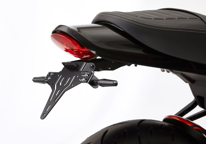 PROTECH Kennzeichenhalterset inkl. Reflektor und Kennzeichenbeleuchtung fÃ¼r Z900 RS ZR900C für Z