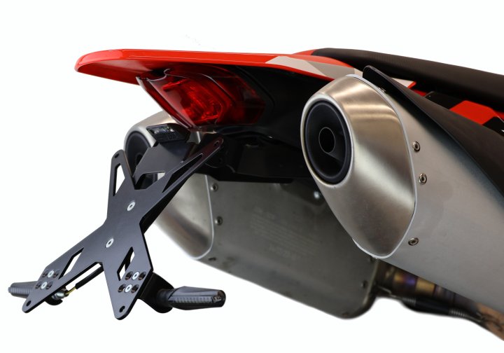 PROTECH Kennzeichenhalterset inkl. Reflektor und Kennzeichenbeleuchtung fÃ¼r Hypermotard 698 Mono 4B