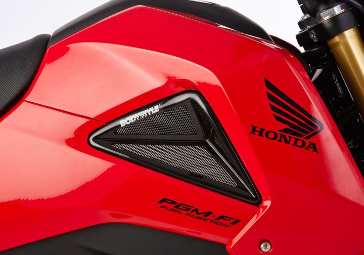 BODYSTYLE KÃ¼hlerseitenverkleidung fÃ¼r MSX125 JC61 für MSX125 JC61