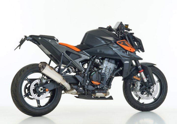 SHARK DSX-7 fÃ¼r 990 Duke KTM R2 DK für 990 Duke KTM R2 DK