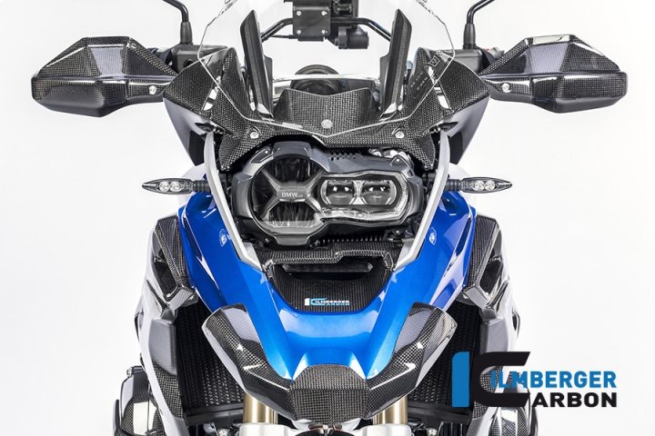 Ilmberger Carbon Windabweiser am Cockpit für R1200GS 1G12