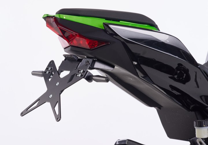 PROTECH Kennzeichenhalterset inkl. Reflektor und Kennzeichenbeleuchtung fÃ¼r ZX-4R/SE/RR ZX400P fÃ