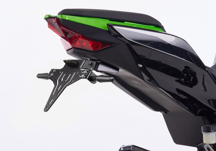 PROTECH Kennzeichenhalterset inkl. Reflektor und Kennzeichenbeleuchtung für ZX-10R ZXT00S für ZX-1
