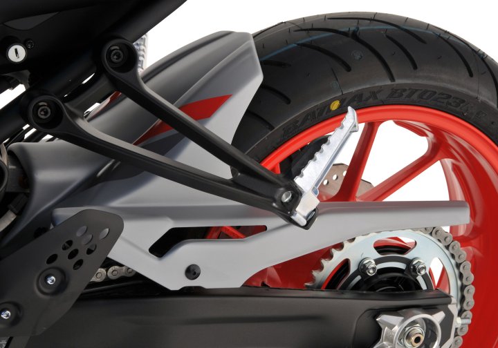 BODYSTYLE Hinterradabdeckung fÃ¼r MT-07 RM17/RM18 für MT-07 RM17/RM18
