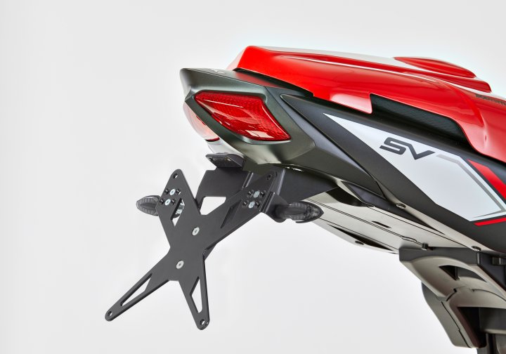 PROTECH Kennzeichenhalterset inkl. Reflektor und Kennzeichenbeleuchtung fÃ¼r SV 650 WCX0/WCX1 für