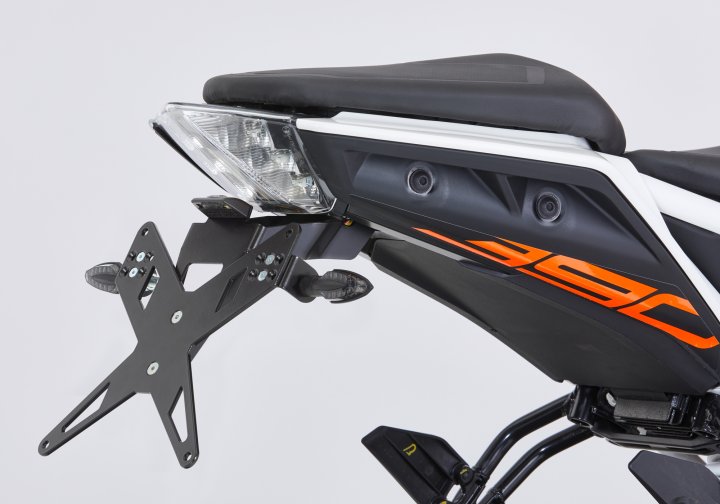 PROTECH Kennzeichenhalterset inkl. Reflektor und Kennzeichenbeleuchtung fÃ¼r 125 Duke KTM IS Duke
