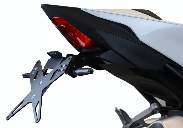 PROTECH Kennzeichenhalterset inkl. Reflektor und Kennzeichenbeleuchtung fÃ¼r CB650R RH02/08 für C