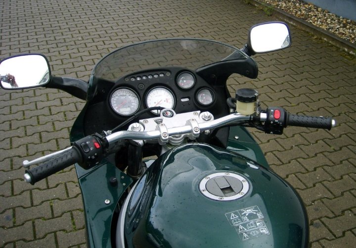 LSL Superbike-Kit mit Teilegutachten für Triumph Sprint ST, ohne Heizgriffe, Typ T695/AB, 1999-200