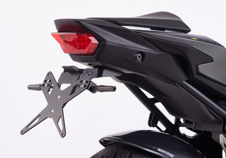 PROTECH Kennzeichenhalterset inkl. Reflektor und Kennzeichenbeleuchtung fÃ¼r CB750 Hornet RH12 fü