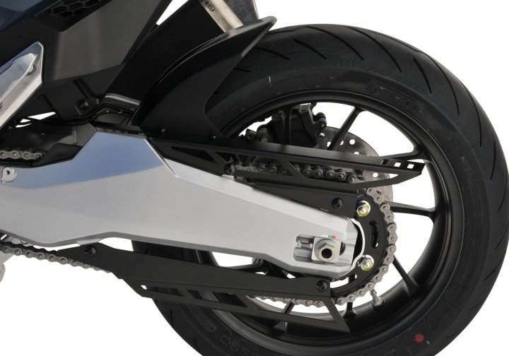BODYSTYLE Hinterradabdeckung mit Alu-Kettenschutz fÃ¼r Forza 750 RH11 für Forza 750 RH11