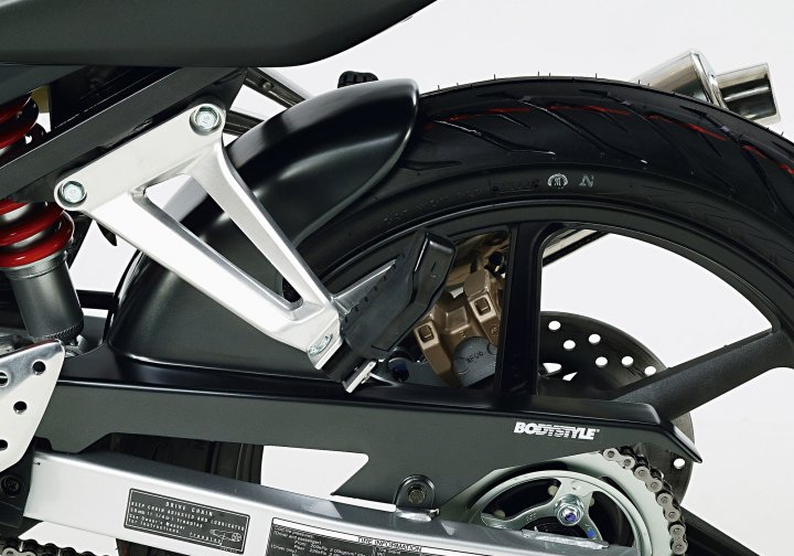 BODYSTYLE Hinterradabdeckung fÃ¼r CBR125R JC39 für CBR125R JC39