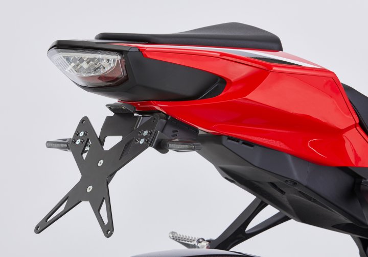PROTECH Kennzeichenhalterset inkl. Reflektor und Kennzeichenbeleuchtung fÃ¼r CBR1000RR SC82 für C