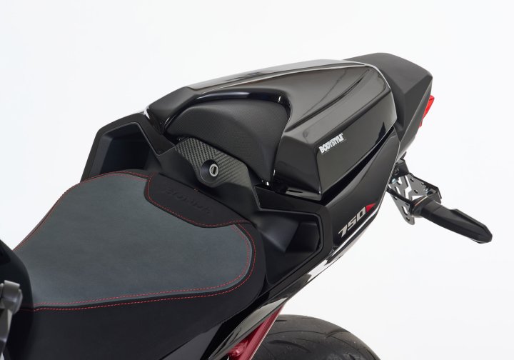 BODYSTYLE Sitzkeil fÃ¼r CB750 Hornet RH12 für CB750 Hornet RH12