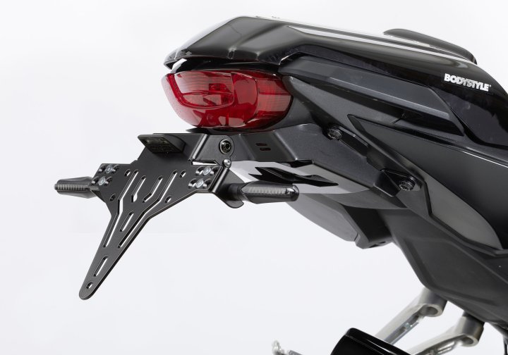 PROTECH Kennzeichenhalterset inkl. Reflektor und Kennzeichenbeleuchtung fÃ¼r CB650R RH02/08 für C